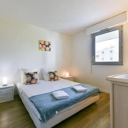 Bel En Bord De A Les Pins Appartement