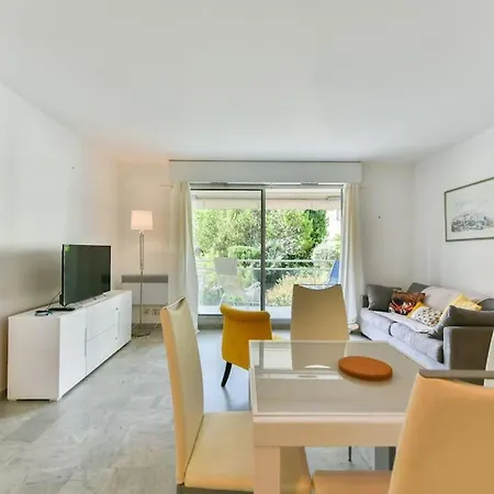 Appartement Bel En Bord De A Les Pins